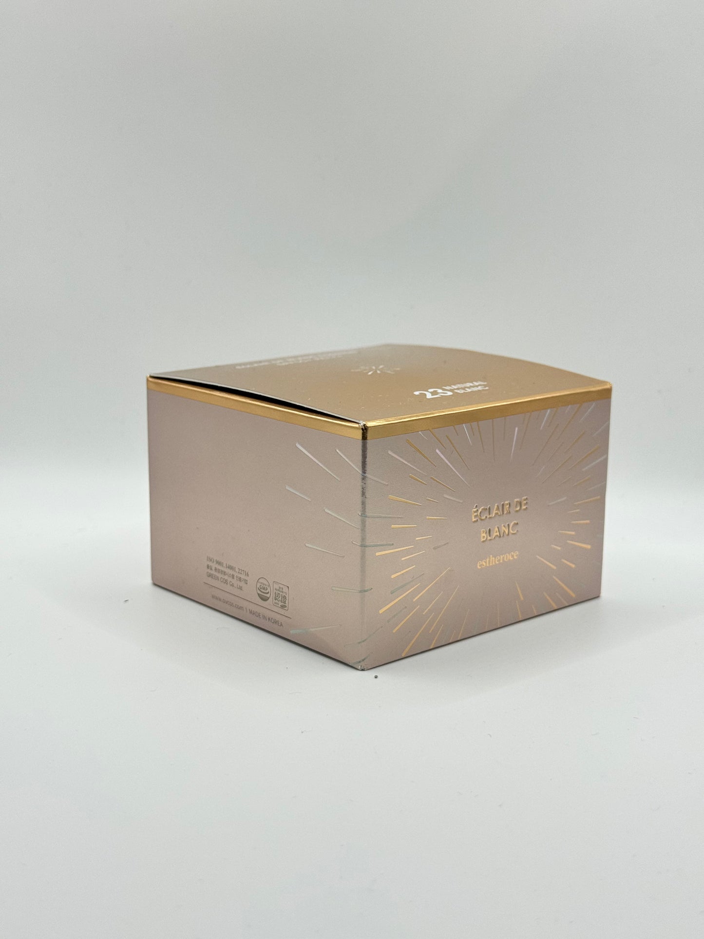 Estheroce Éclair de Blanc Cushion SPF50+ PA+++ (Shade 21 Light Blanc)